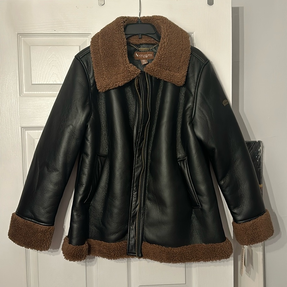 Kookaburra by Ugg new women jacket black.